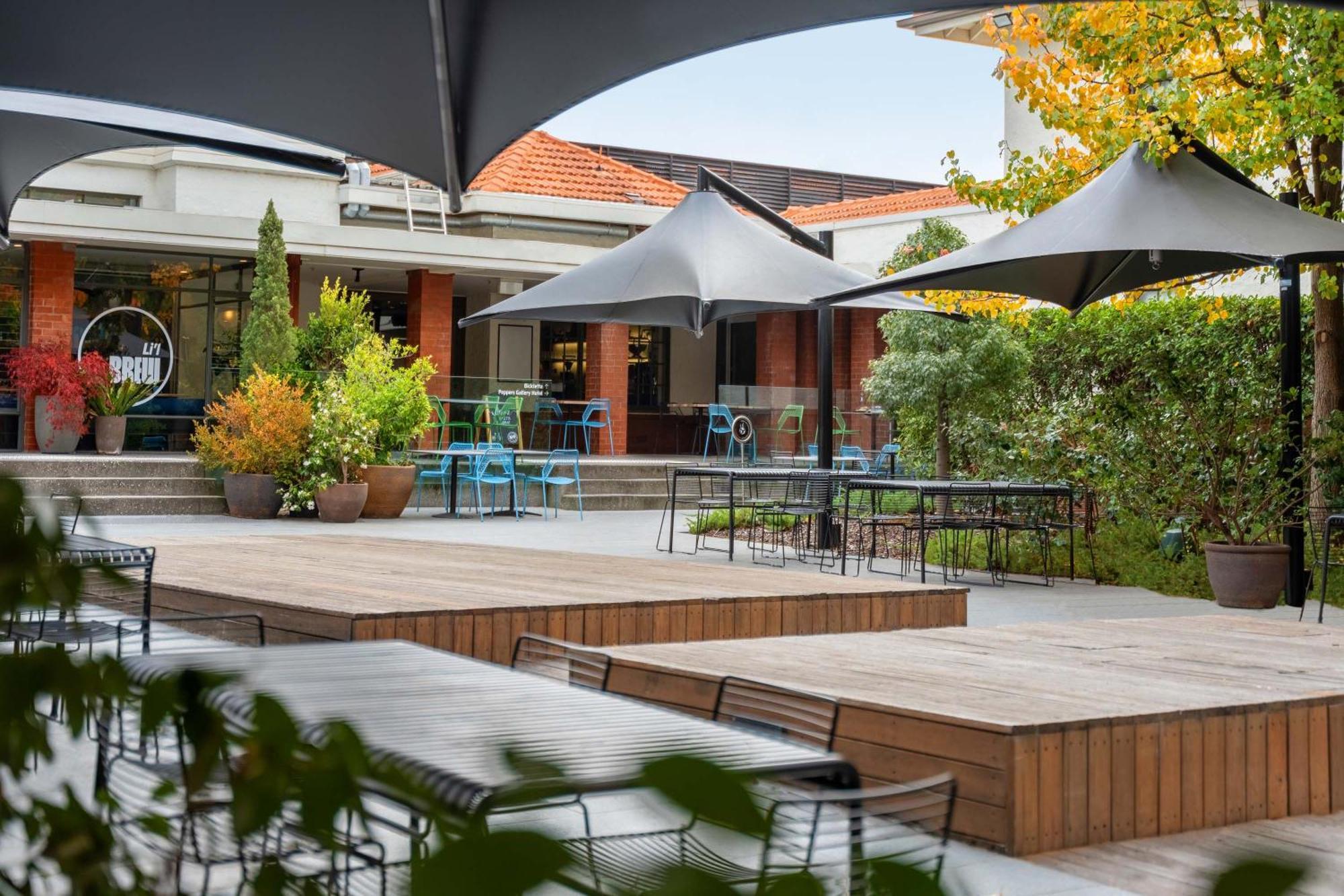 Peppers Gallery Hotel Canberra Exterior foto